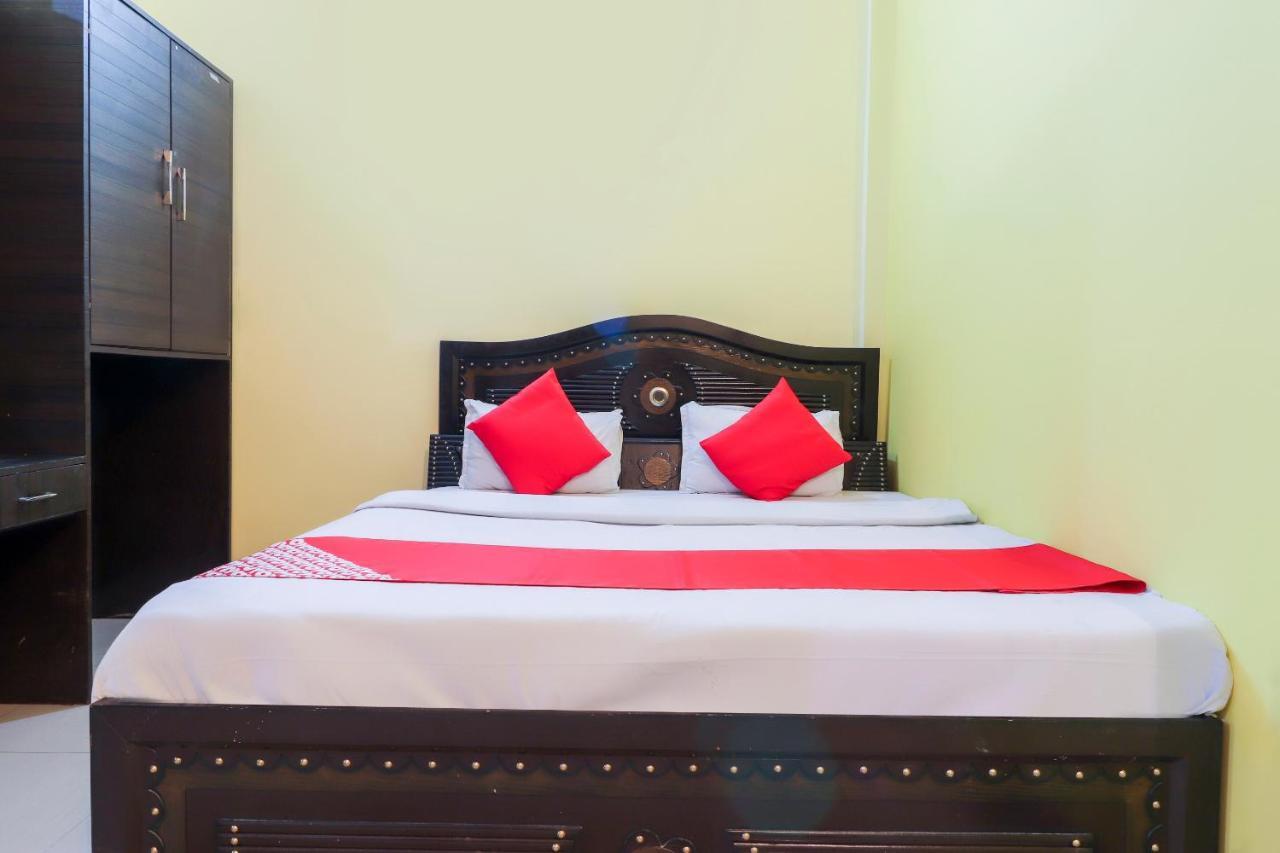 Oyo Hotel Rajendra Khalilabad Extérieur photo