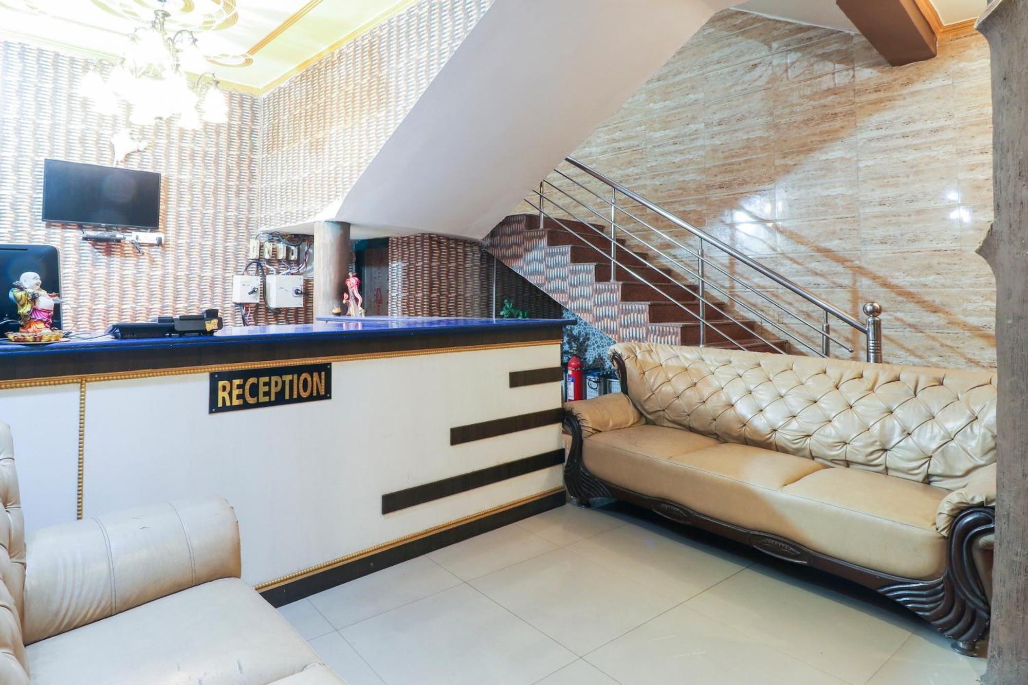 Oyo Hotel Rajendra Khalilabad Extérieur photo